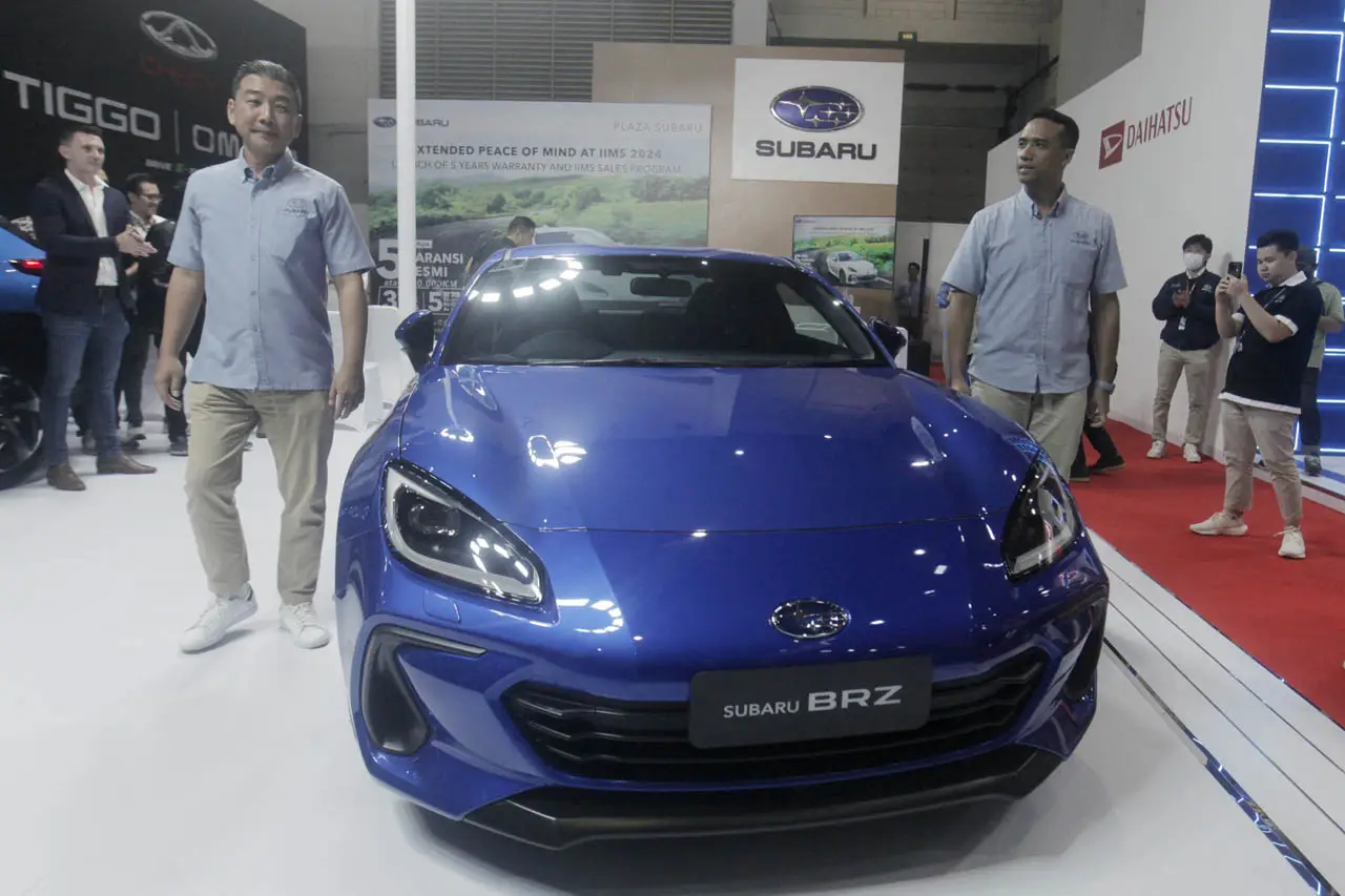 Subaru BRZ Hadir di...