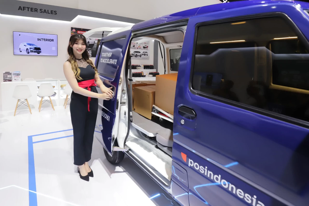 Mitsubishi L100 EV Resmi...