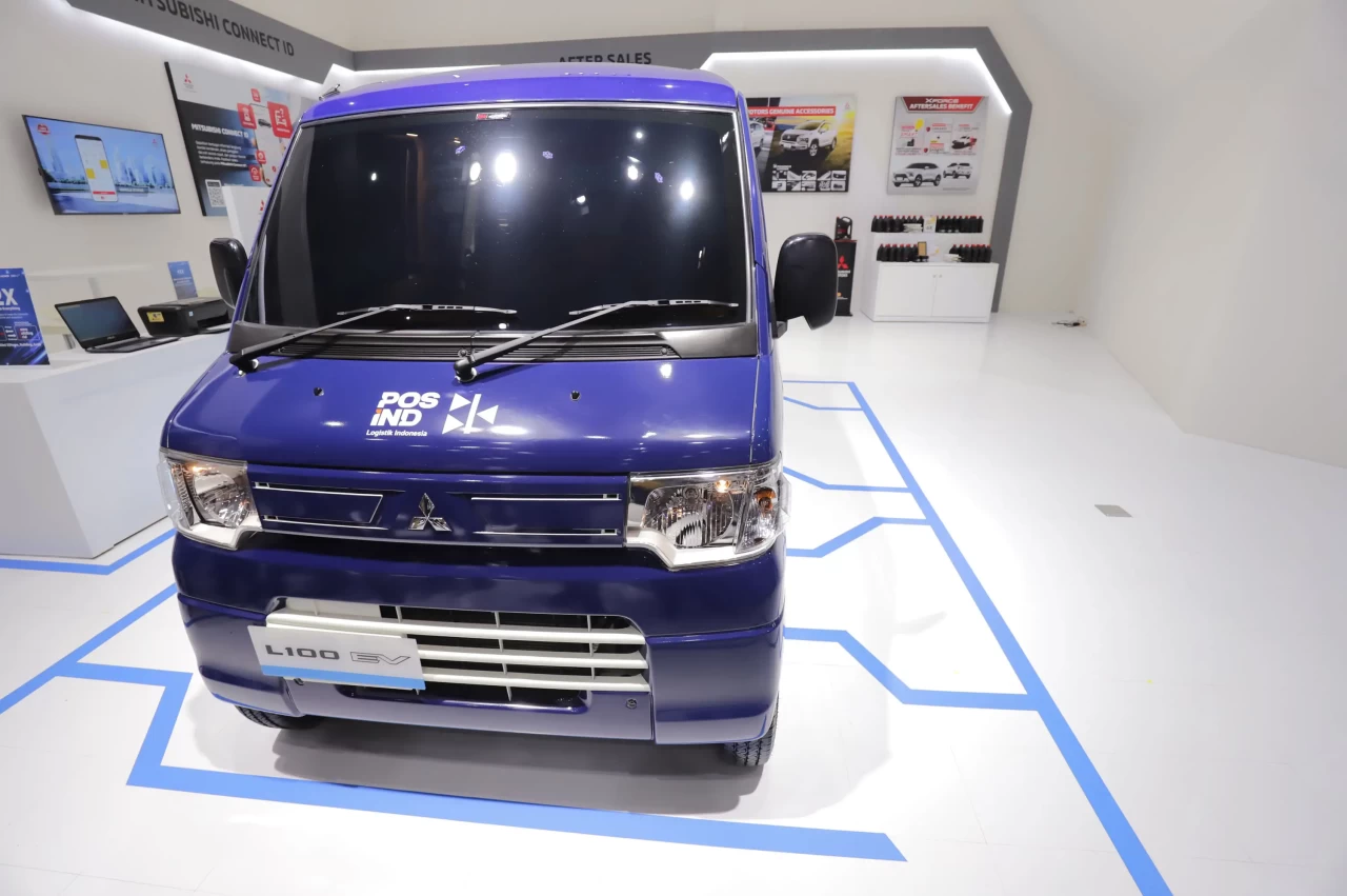 Mitsubishi L100 EV Resmi...