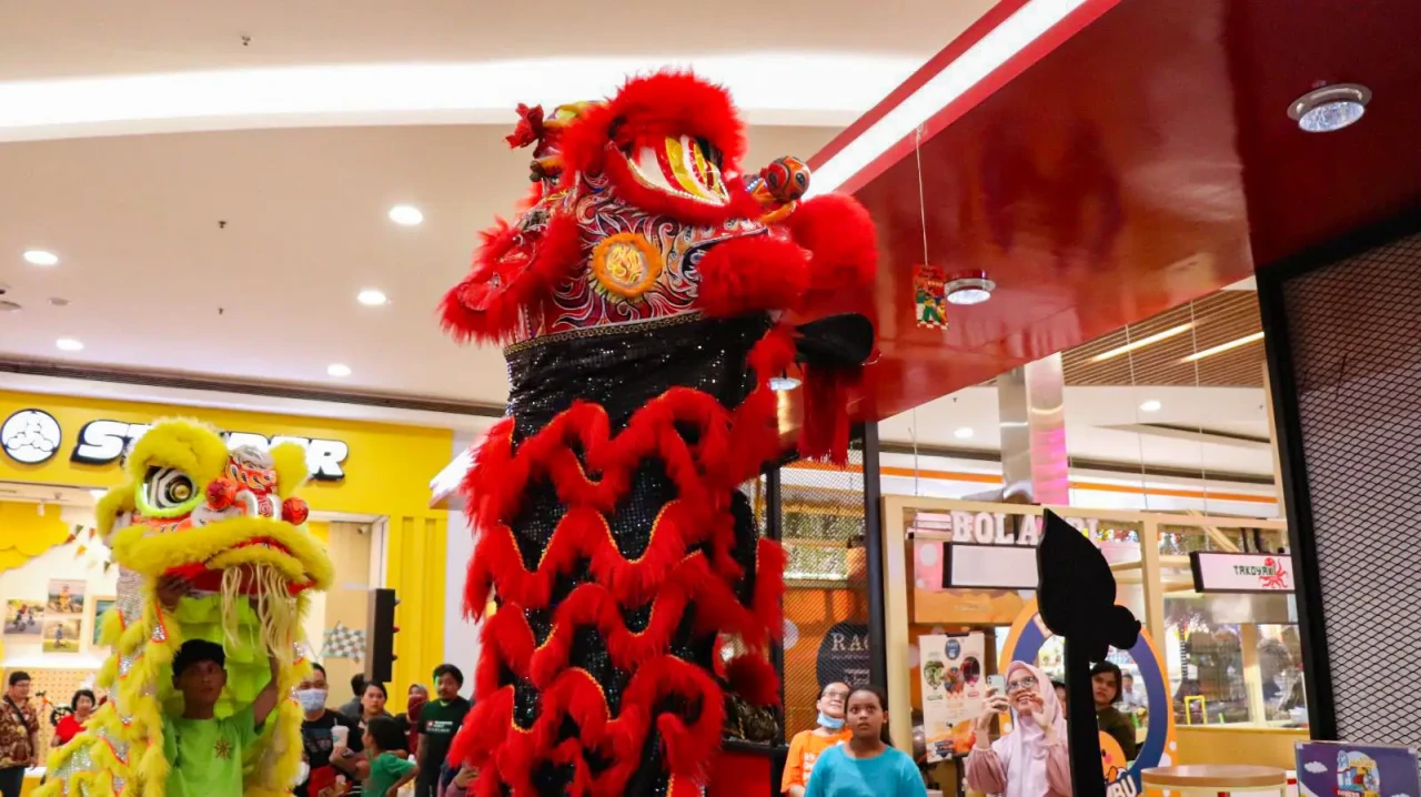 Festival Naga Barongsai...
