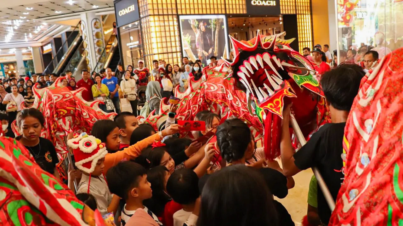 Festival Naga Barongsai...