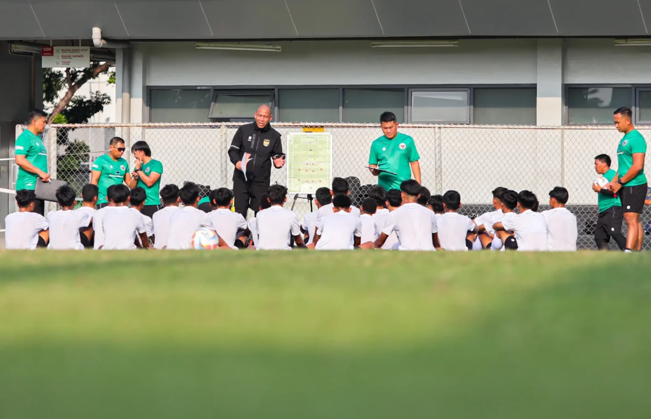 Latihan Perdana Timnas...