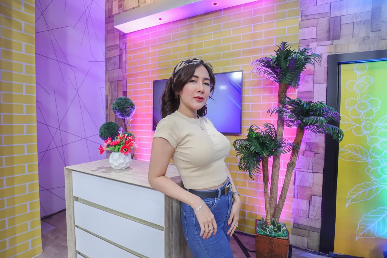 Ucie Sucita Rilis Single...