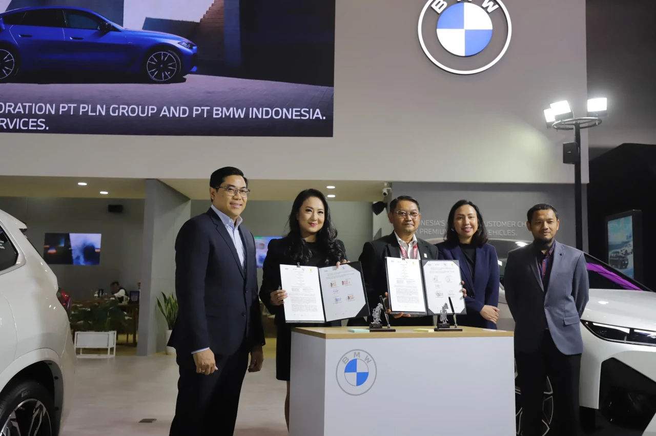 Kolaborasi BMW, PLN...