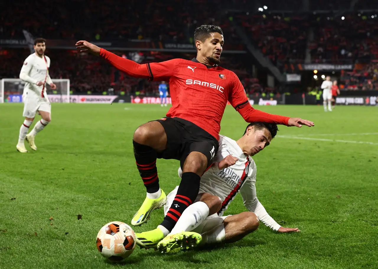 Dikalahkan Rennes 2-3,...