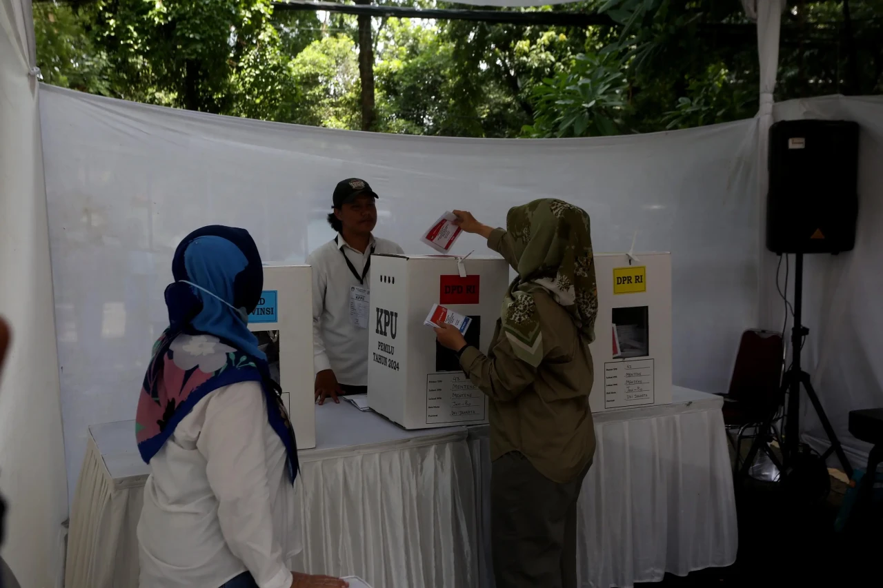 Pemungutan Suara Ulang...