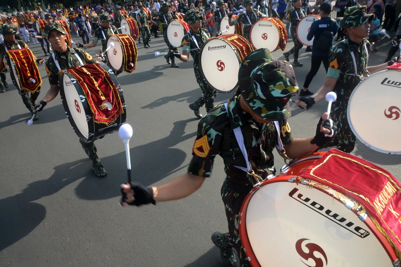 Kirab Drum Corps Pelopor...