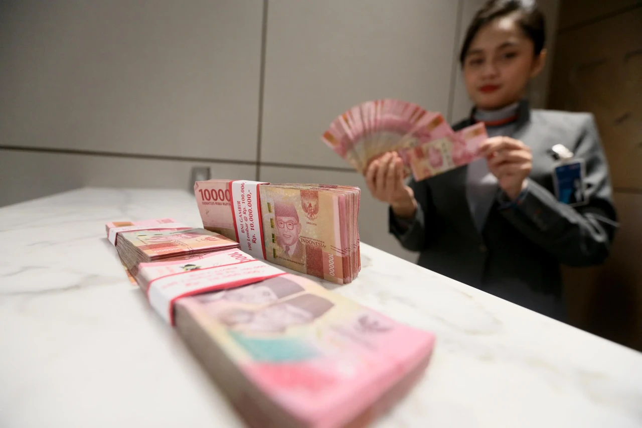 Nilai Tukar Rupiah Ditutup...