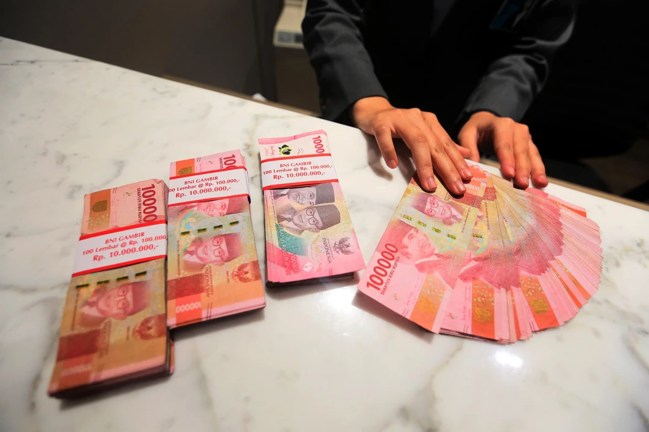 Nilai Tukar Rupiah Ditutup...