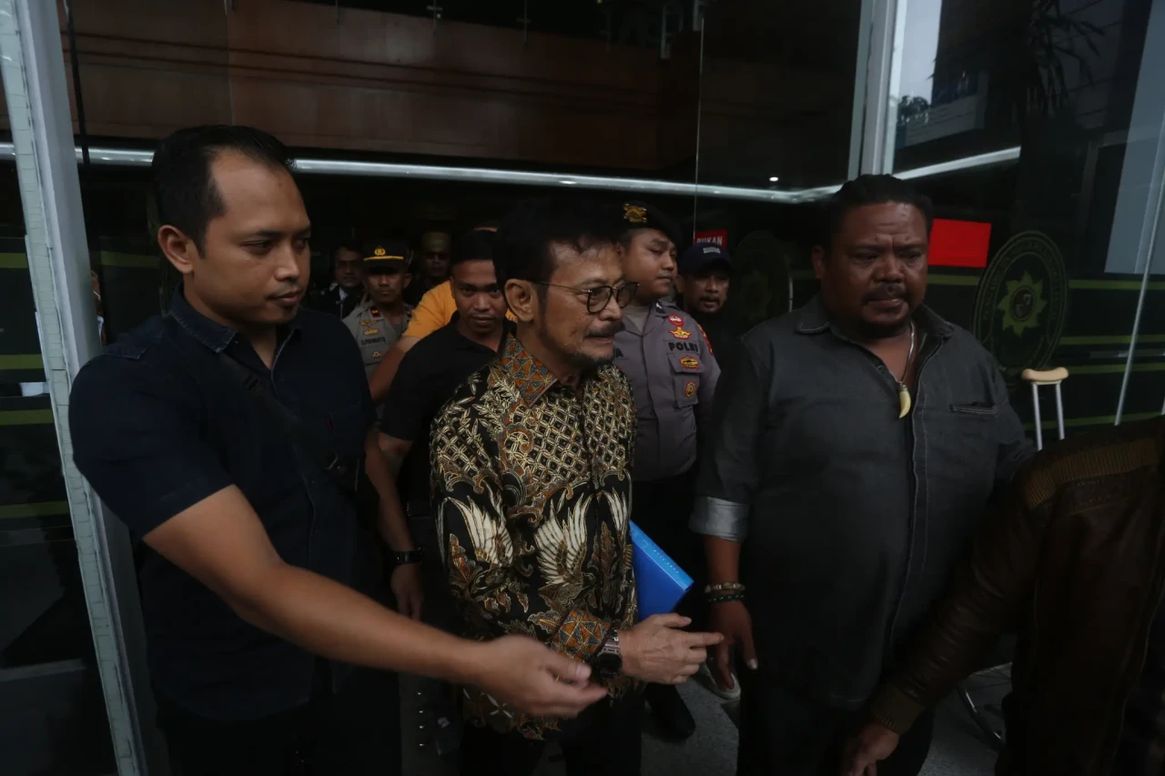 Sidang Perdana Kasus...