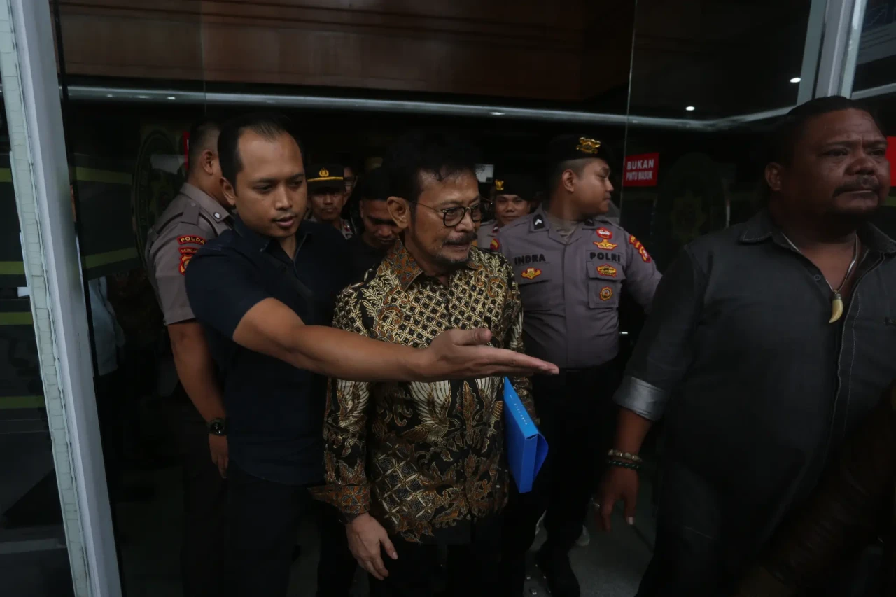 Sidang Perdana Kasus...