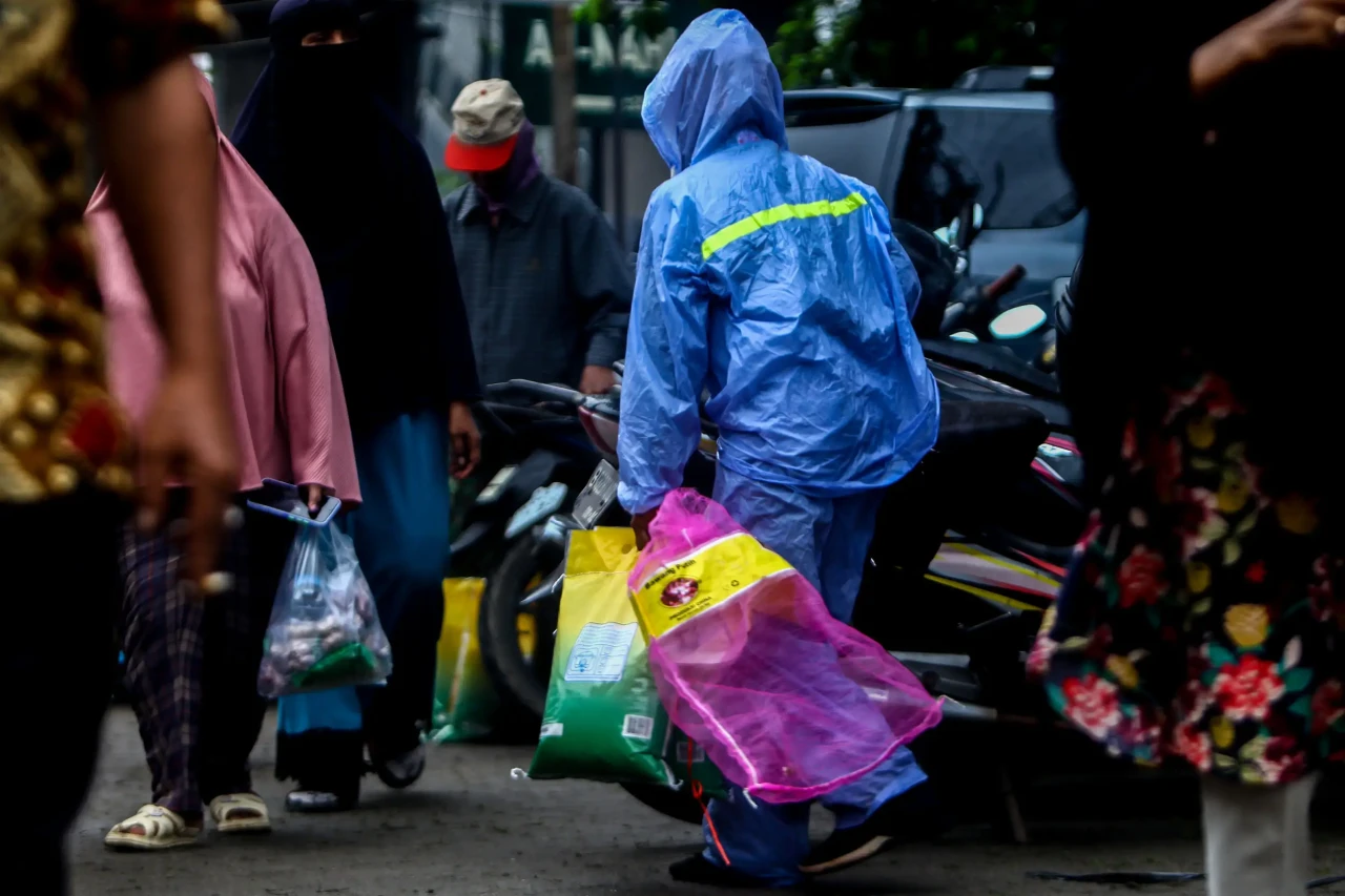 Potret Perjuangan Warga...