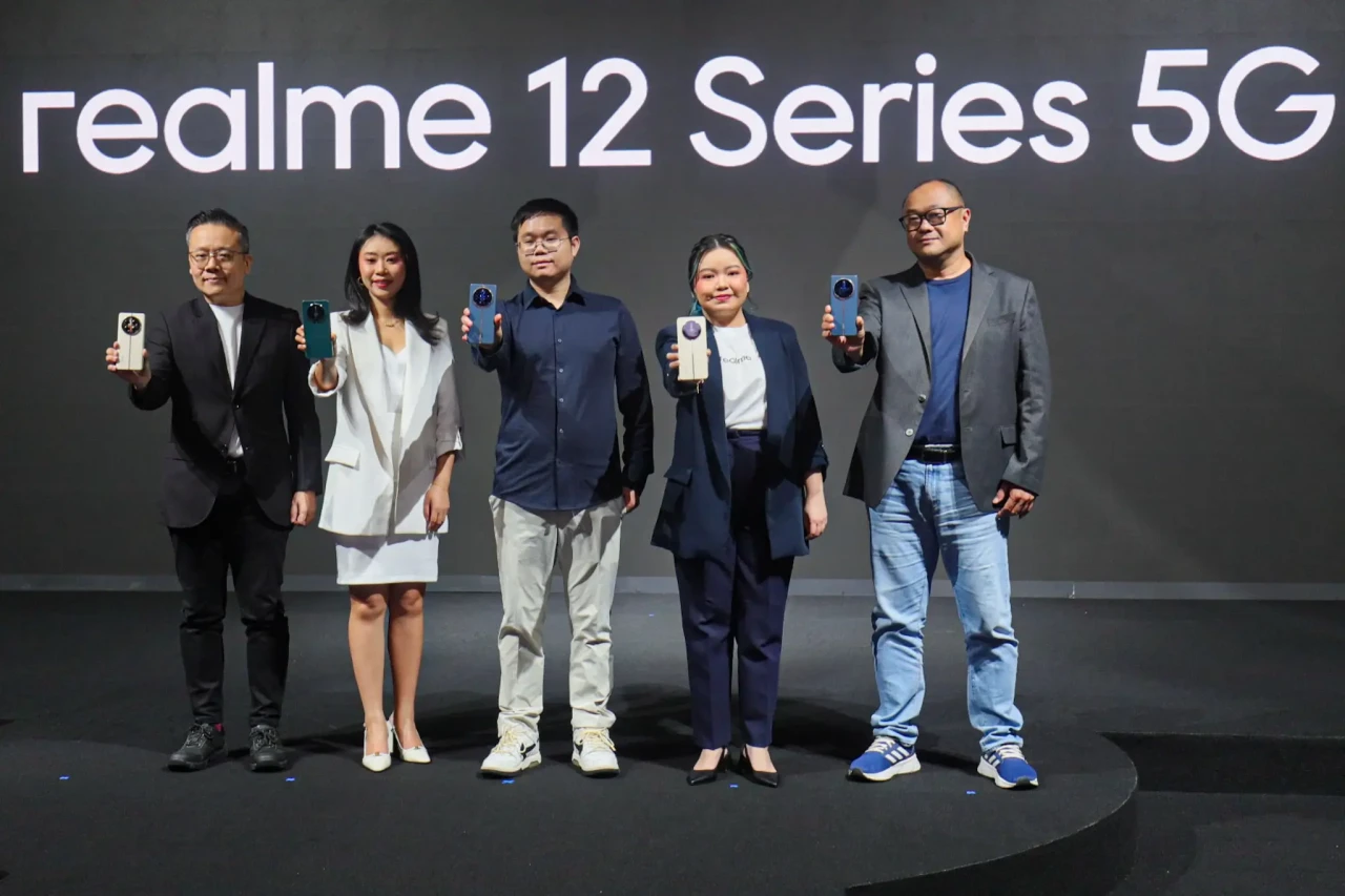 Peluncuran realme 12...