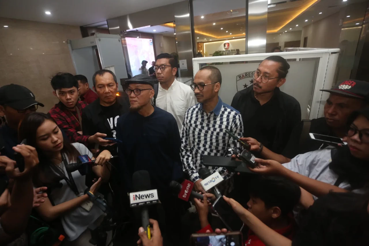 Abraham Samad dan Saut...