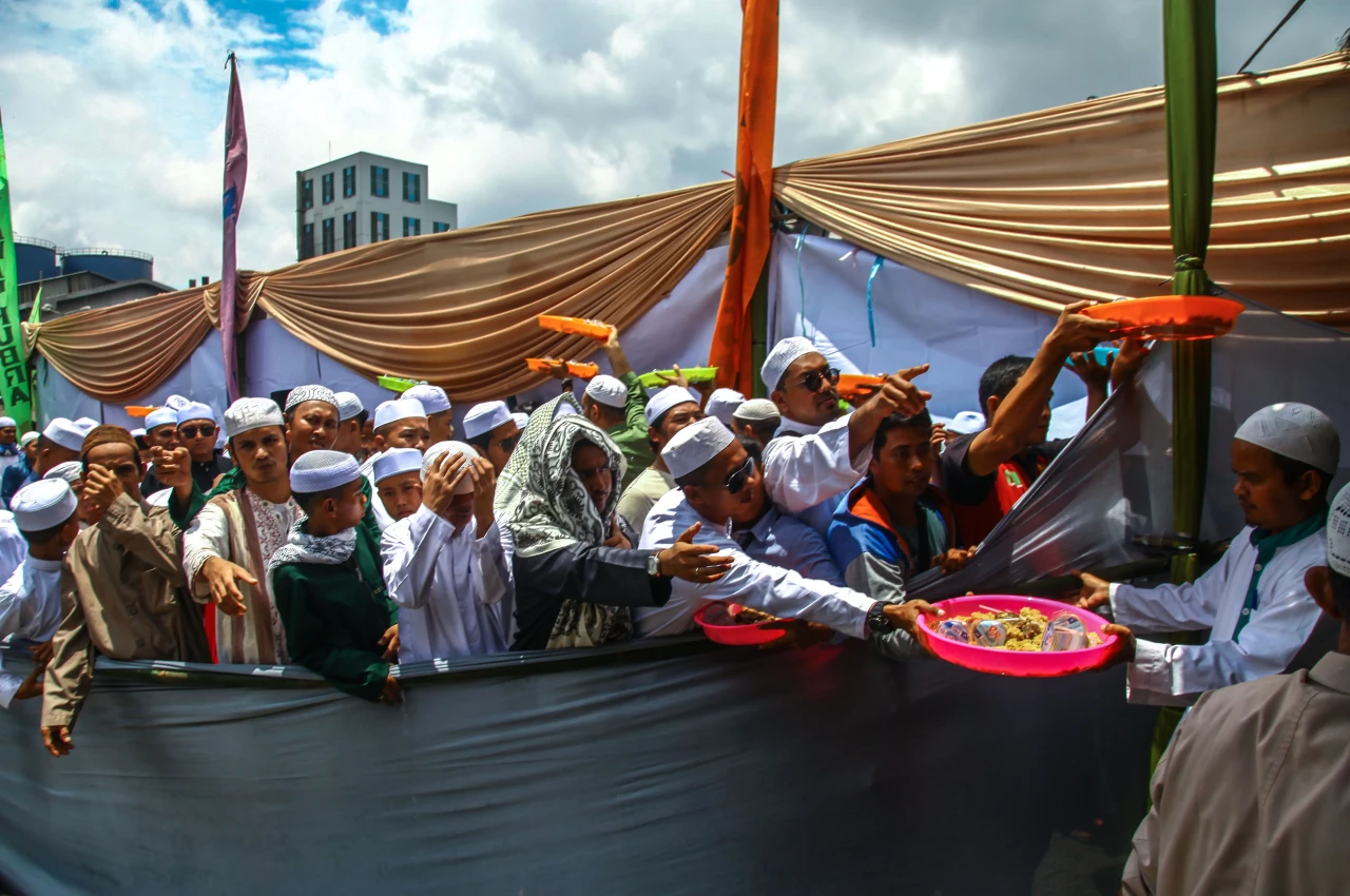 Potret Kemeriahan Arakan...