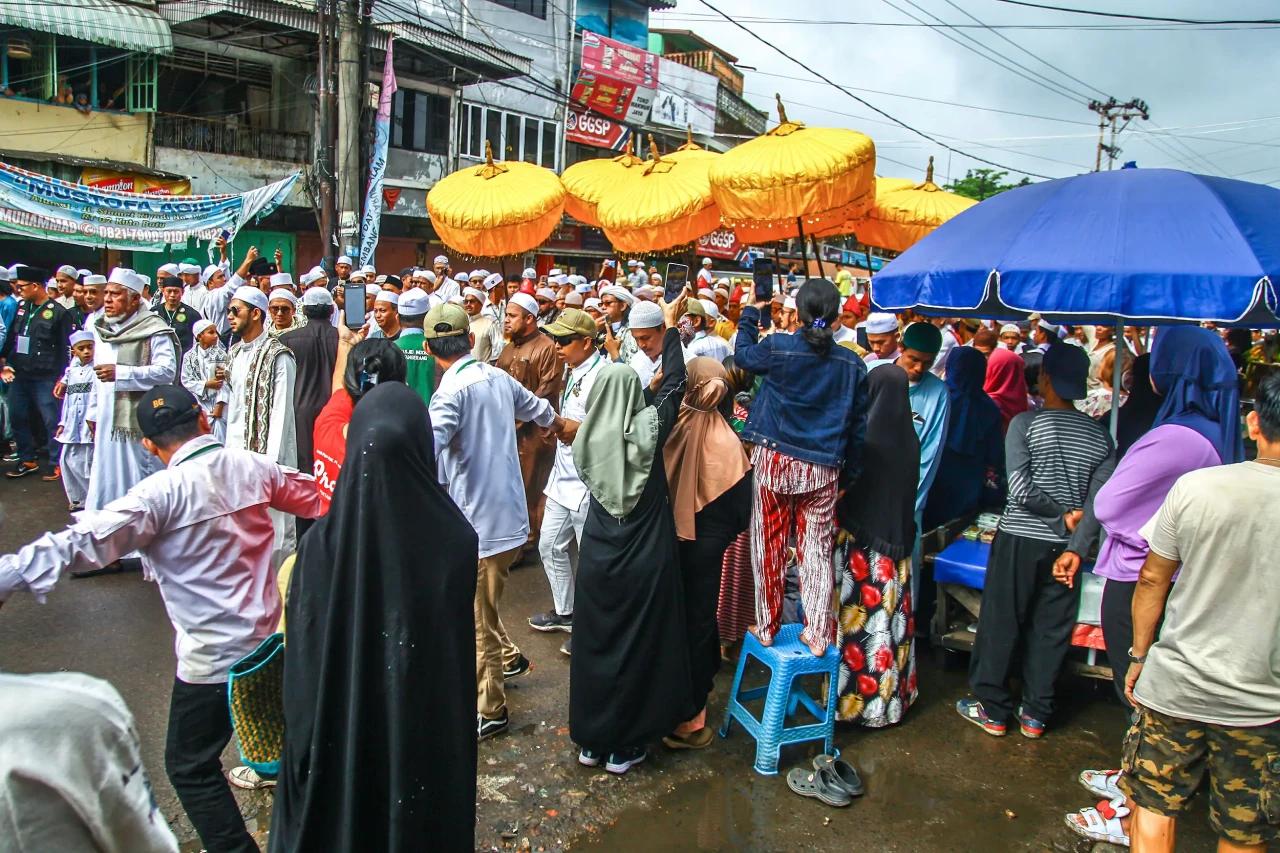 Potret Kemeriahan Arakan...