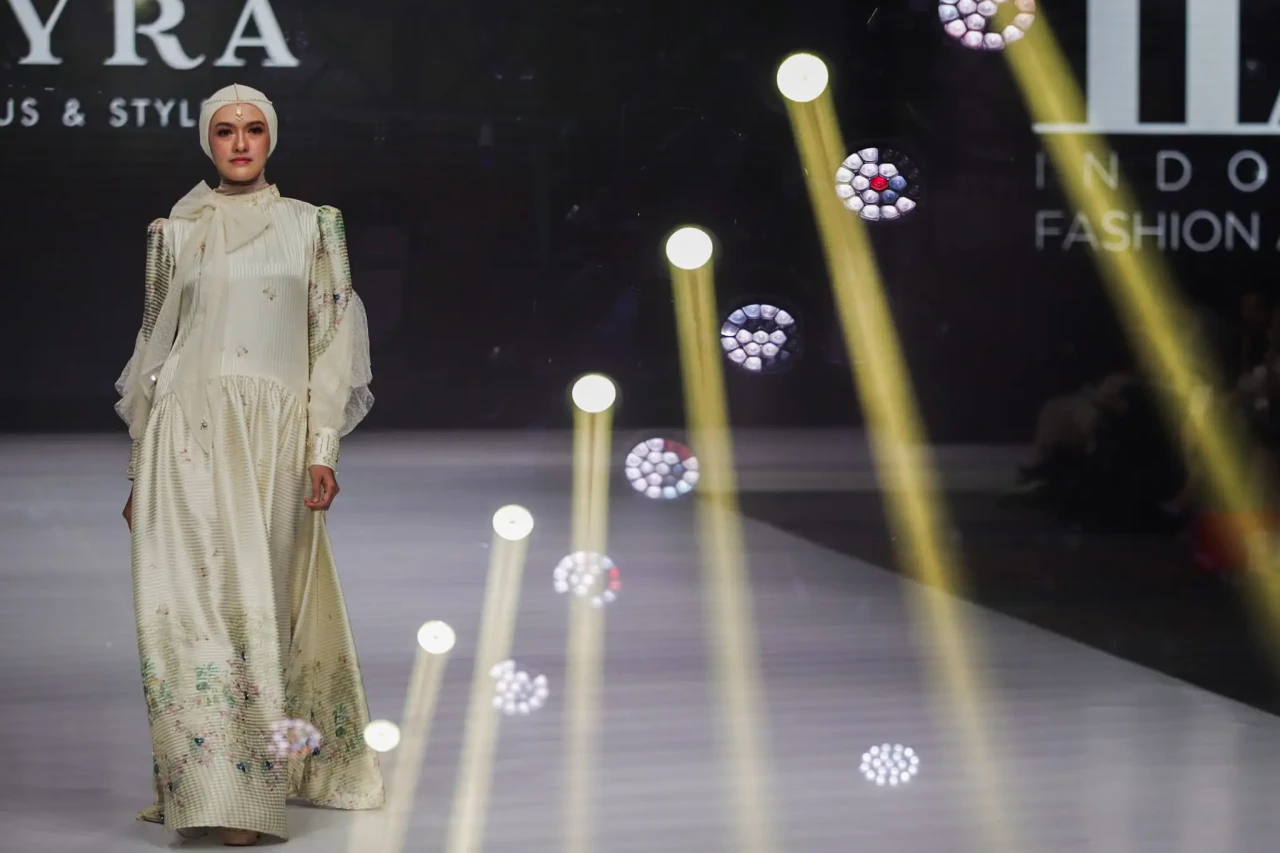 Indonesia Fashion Aesthetic...