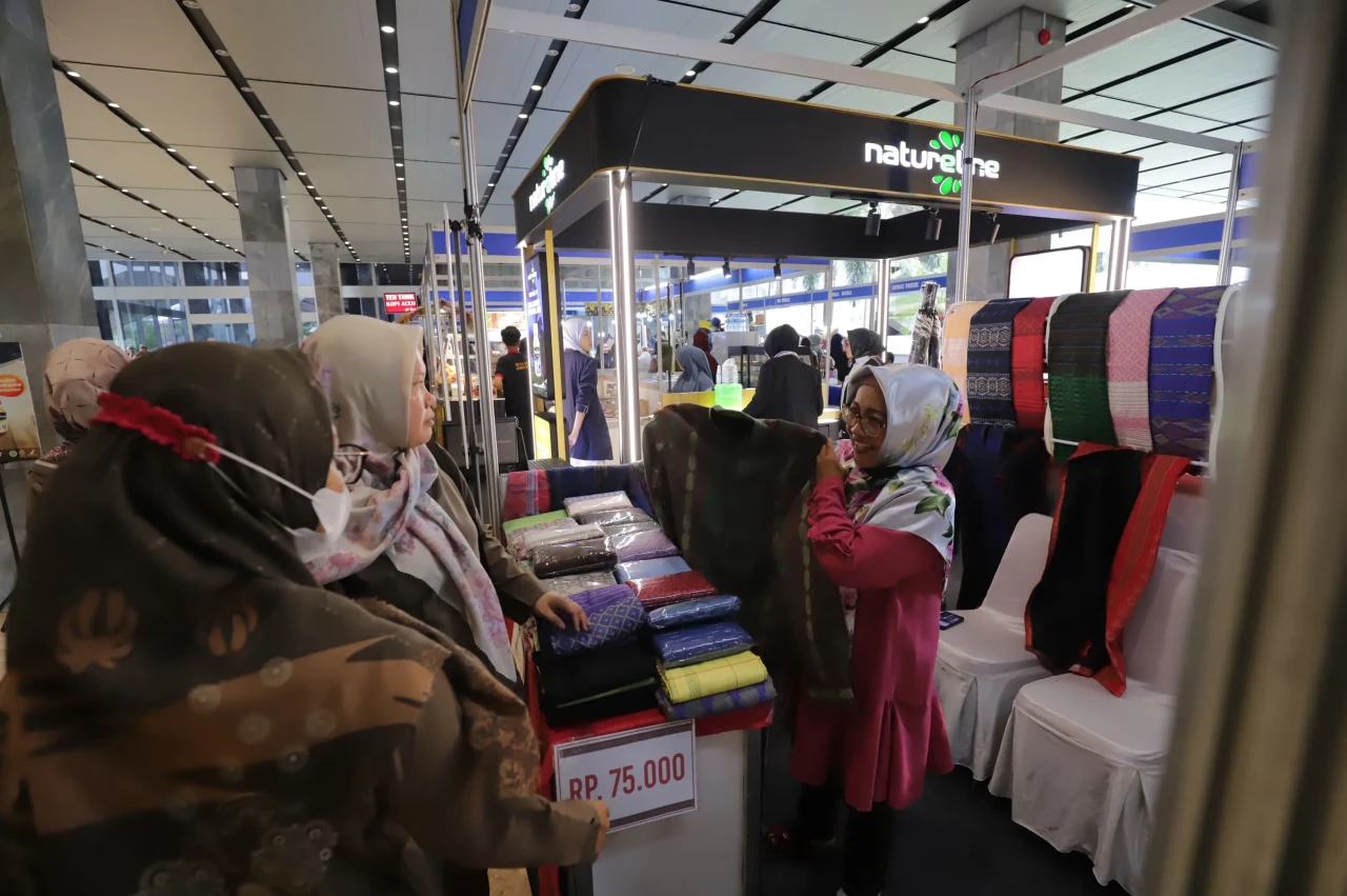 Pameran Bazar UMKM Wartawan...