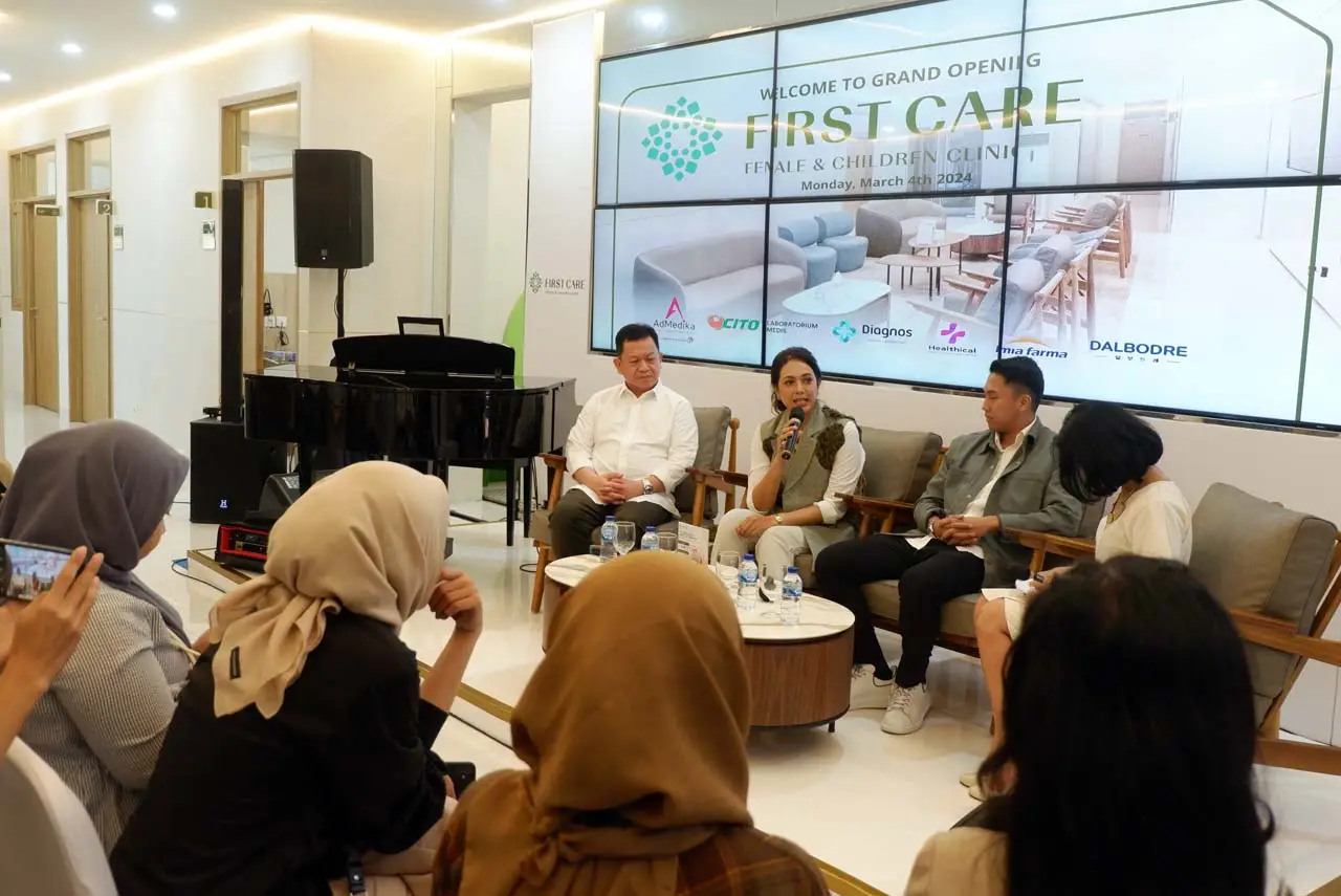 First Care Resmi Hadir...