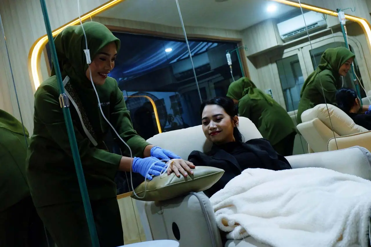 First Care Resmi Hadir...
