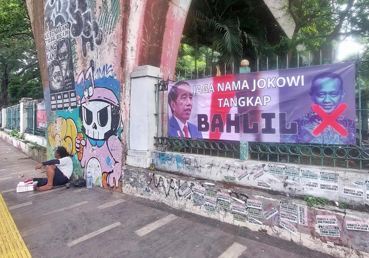 Spanduk Dukungan untuk...