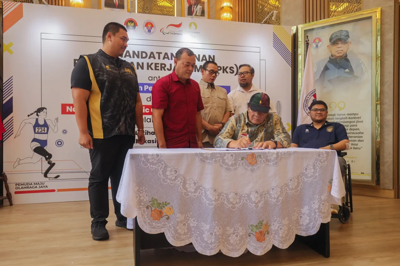 Kemenpora Beri Bantuan...