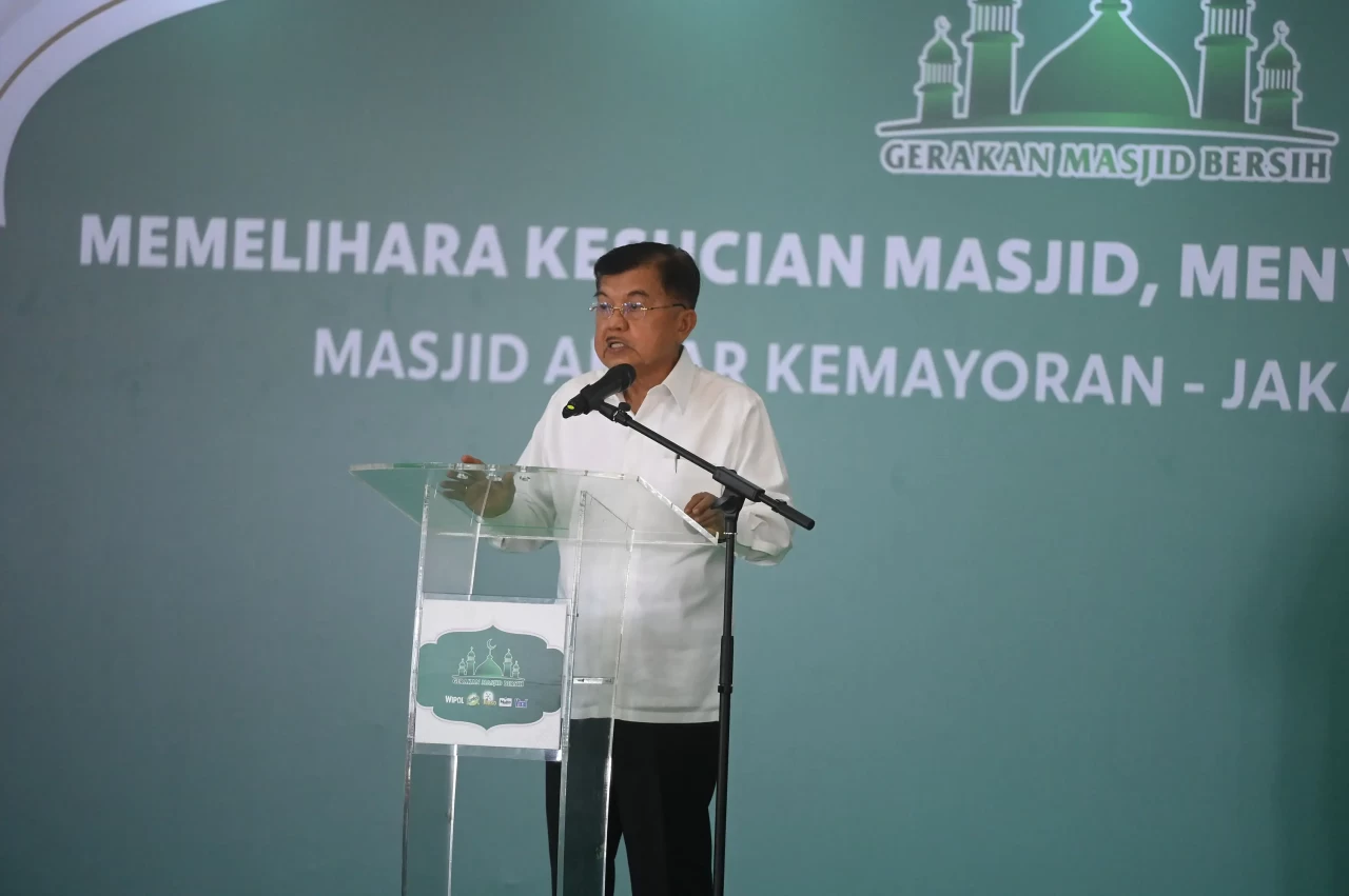 Gerakan Masjid Bersih...