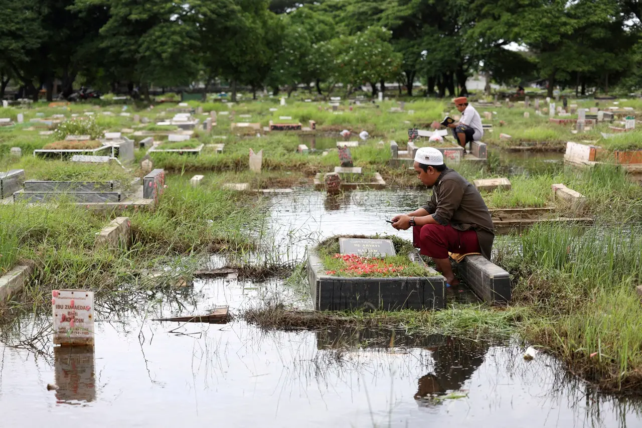 Ziarah Kubur di TPU...