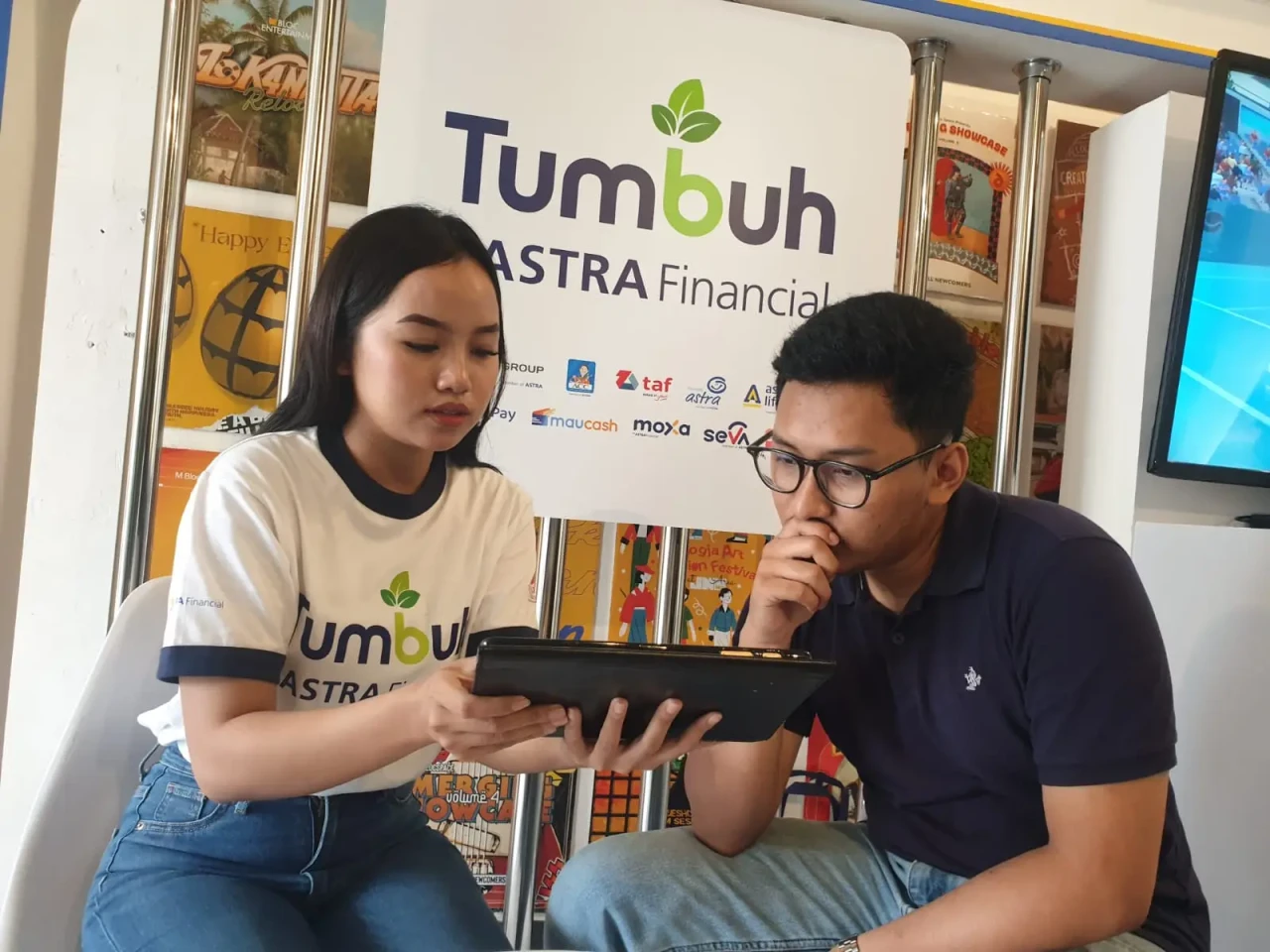 Pop Up Booth Tumbuh...