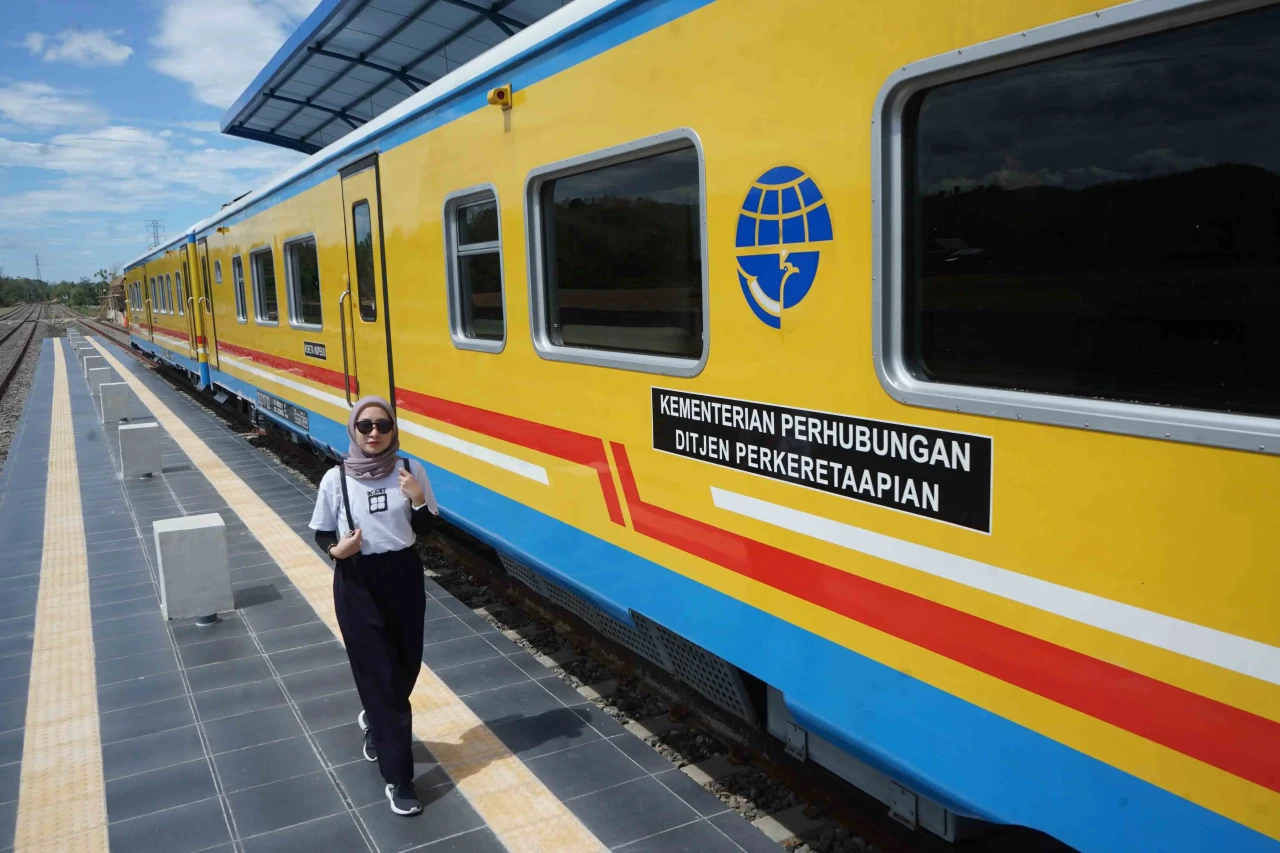 Kemenhub Cetak Sejarah...