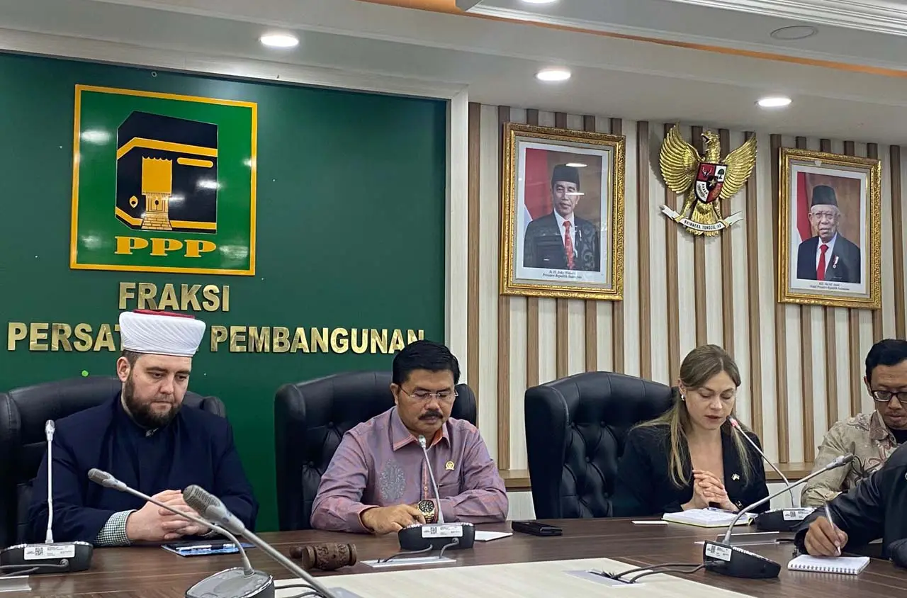 Delegasi Ukraina Serukan...