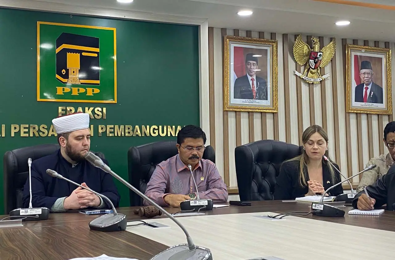 Delegasi Ukraina Serukan...