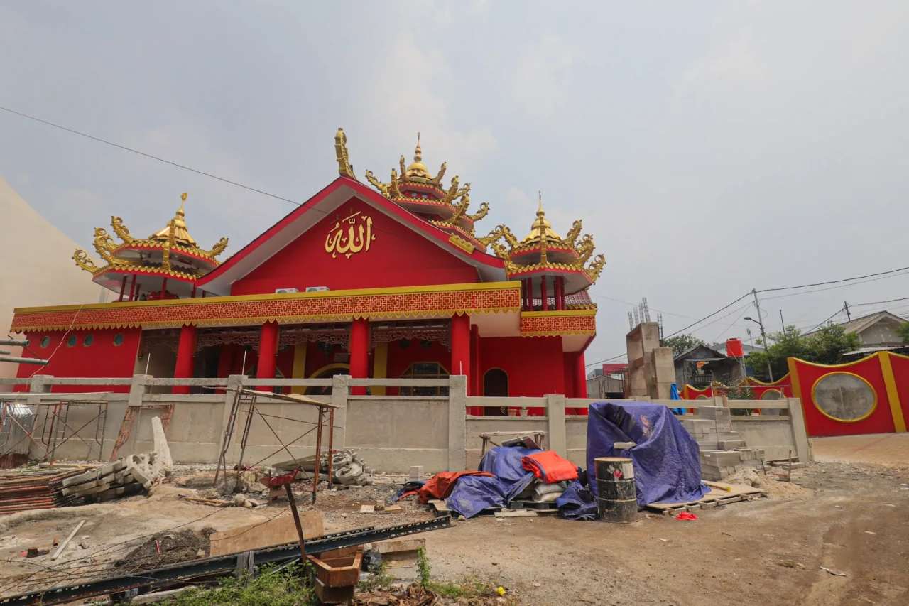 Mengunjungi Masjid Tjia...
