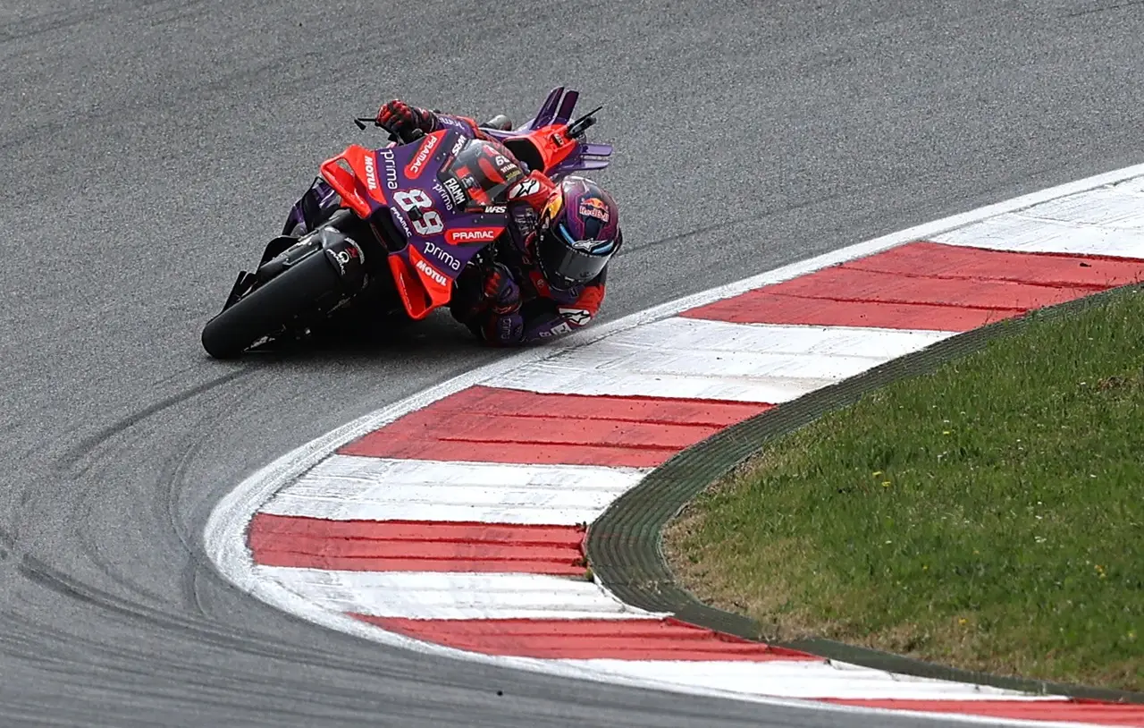 Juarai MotoGP Portugal...