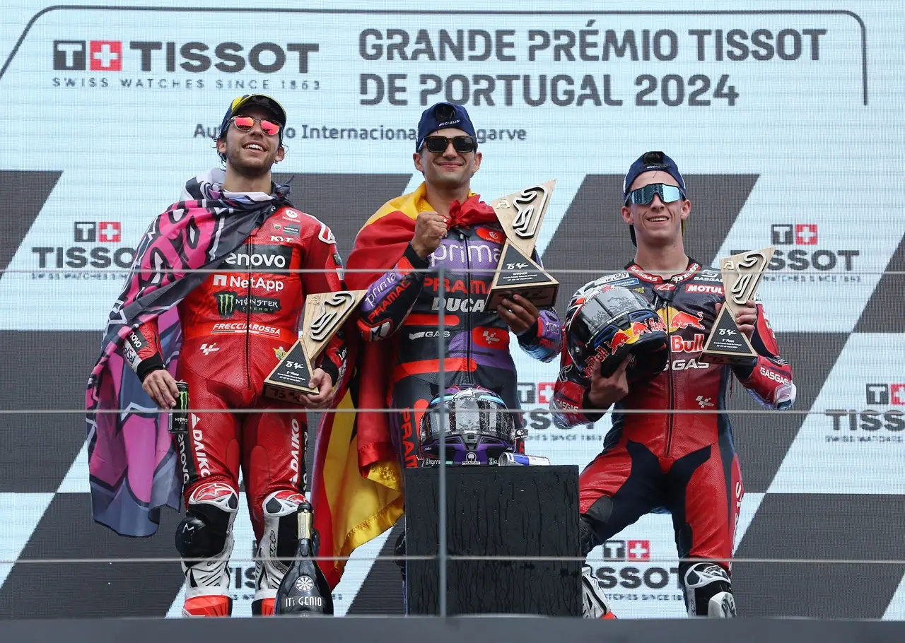 Juarai MotoGP Portugal...