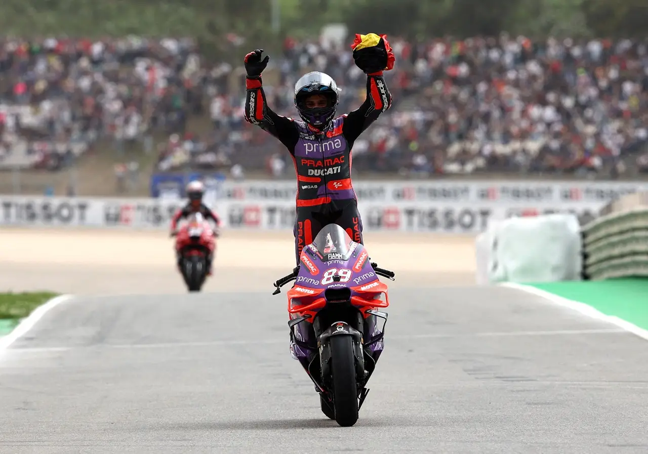 Juarai MotoGP Portugal...
