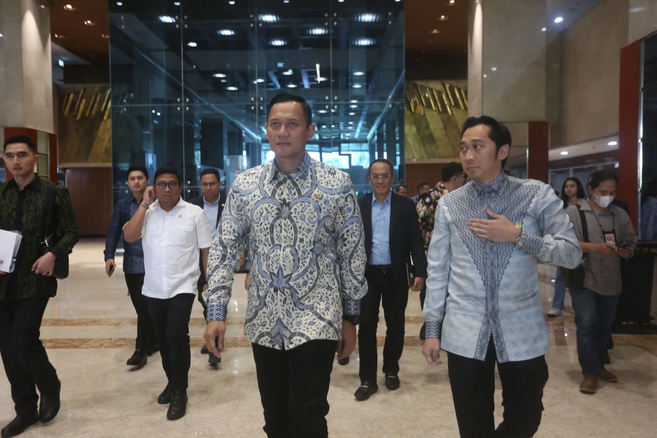 Raker Perdana AHY bersama...
