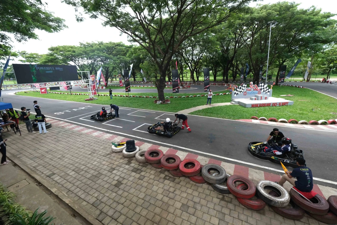 Serunya Balapan Gokart...