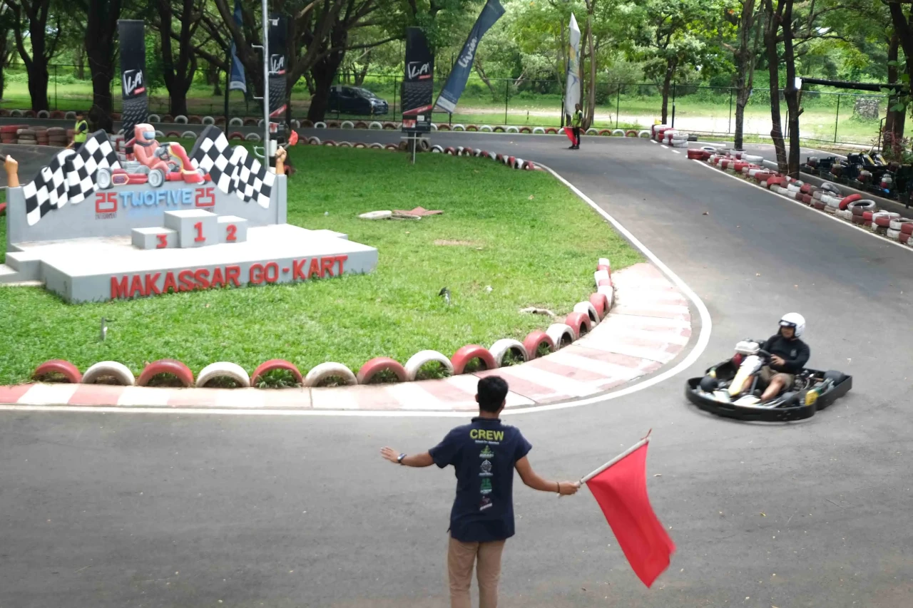Serunya Balapan Gokart...