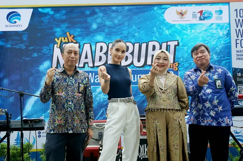 Cinta Laura Meriahkan...