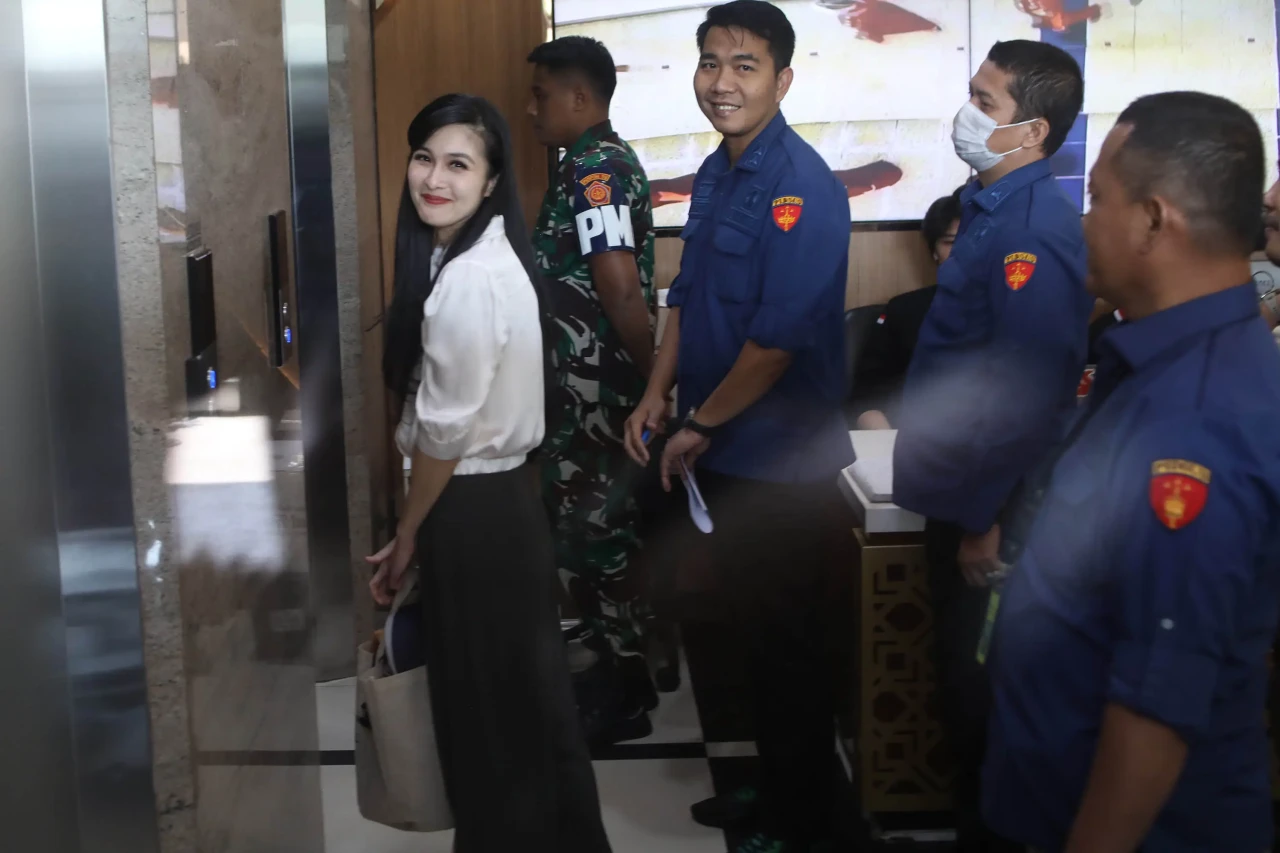 Jalani Pemeriksaan di...