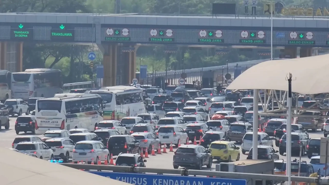Volume Lalin GT Cikampek...