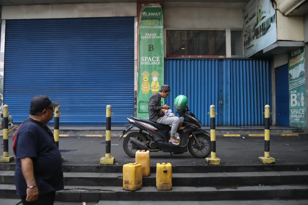 Perawatan Gedung, Pasar...