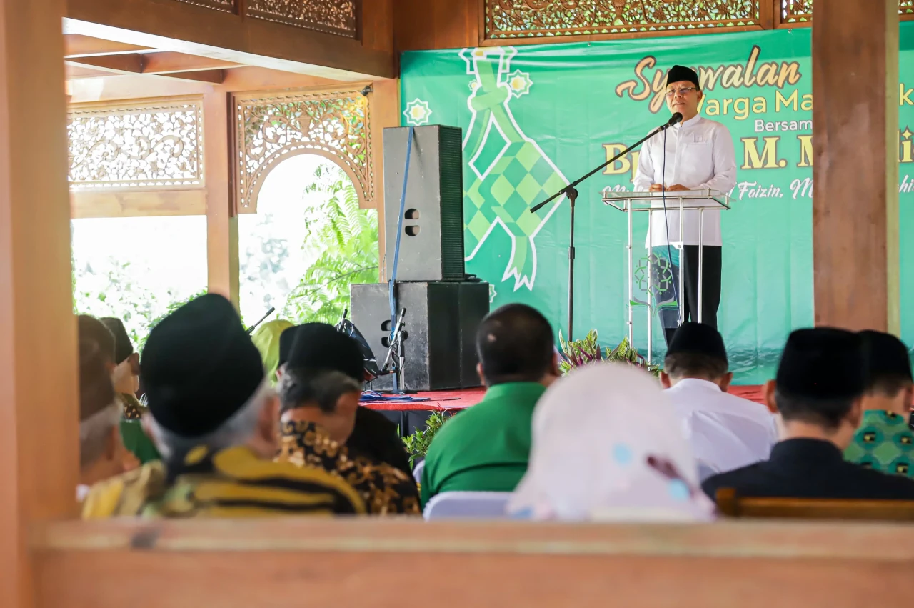 Mardiono Gelar Tradisi...