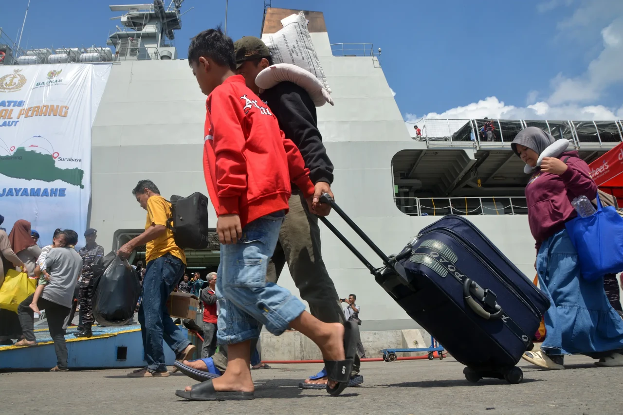 Potret Ratusan Pemudik...