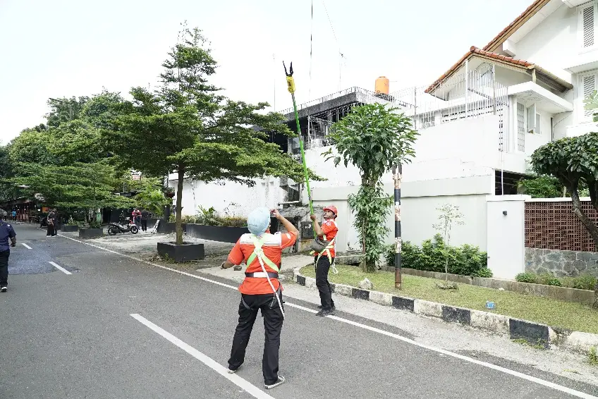 Telkom Lakukan Pemeliharaan...