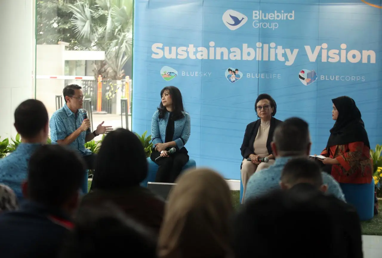 Bluebird Luncurkan Armada...