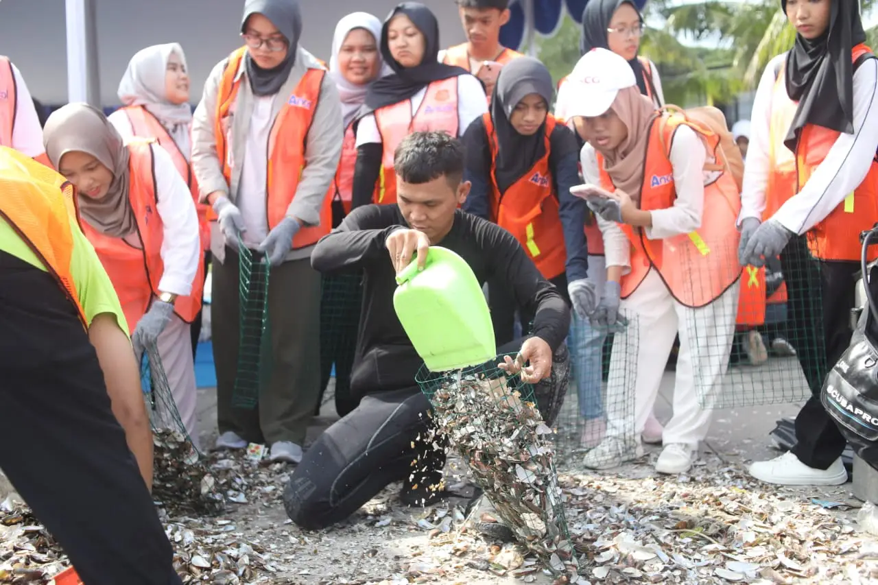 Peringati Hari Bumi,...
