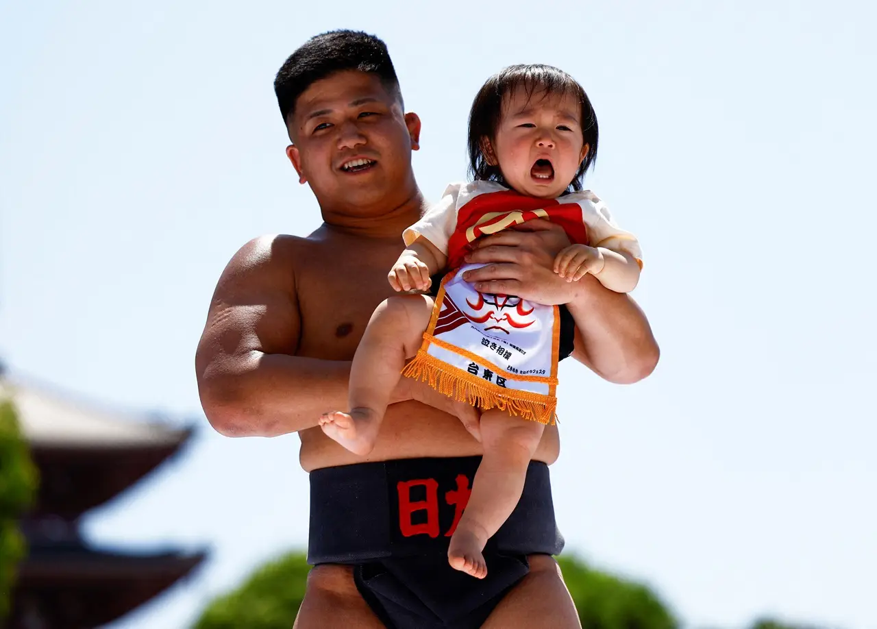 Festival Bayi Menangis...