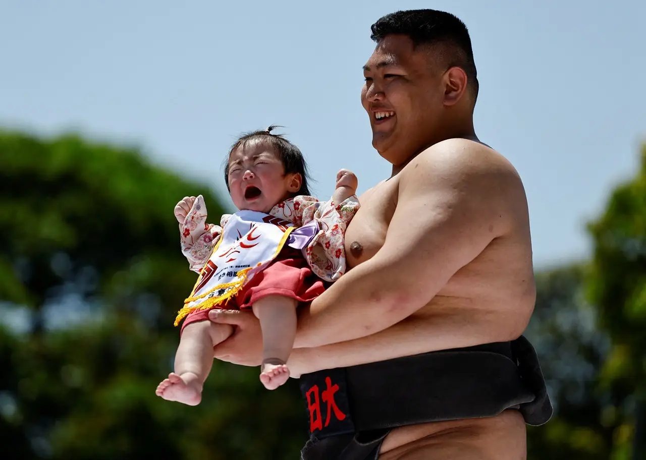 Festival Bayi Menangis...